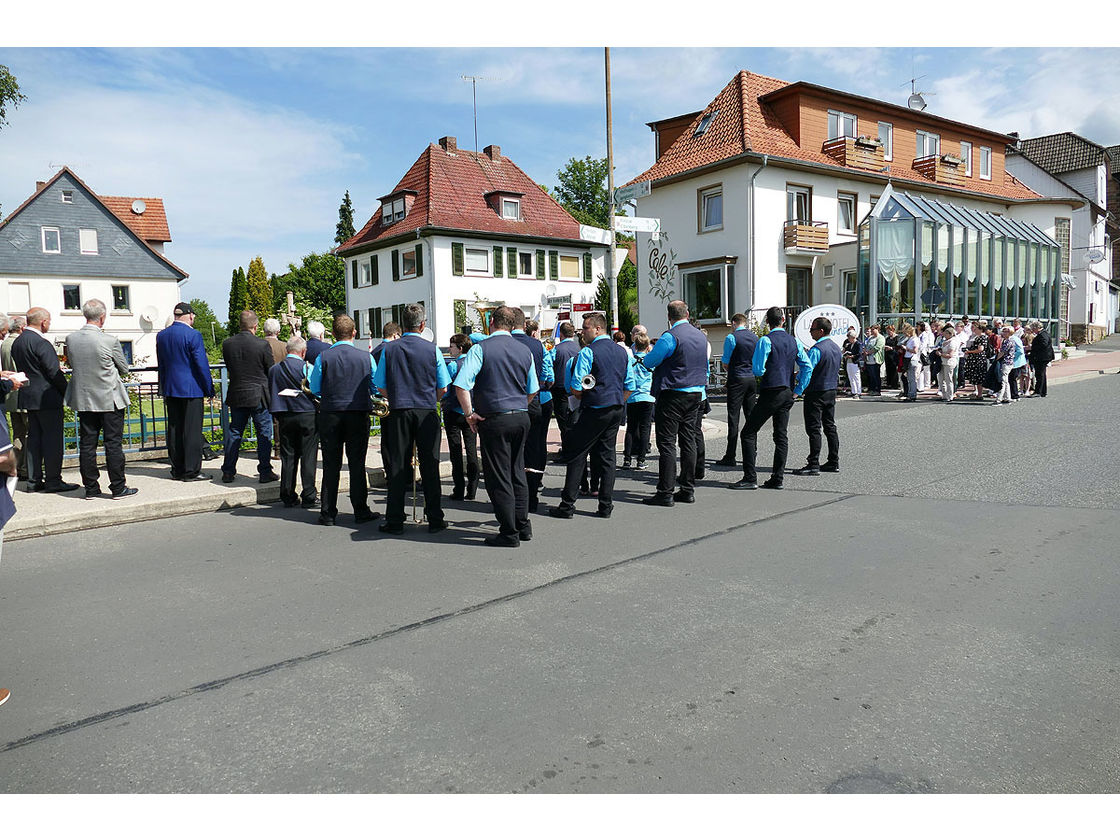 Bittprozession am Pfingstmontag (Foto: Karl-Franz Thiede)